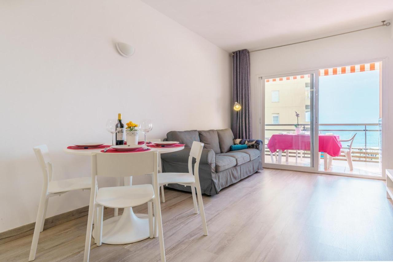 Frente A La Playa, Zona Tranquila Apartment